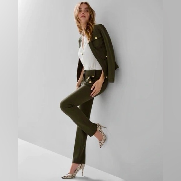 WHBM® Jolie Button Straight Luxe Stretch Pant - Picture 4 of 9